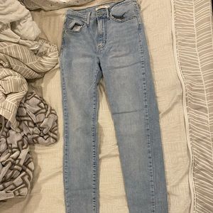 Levi jeans